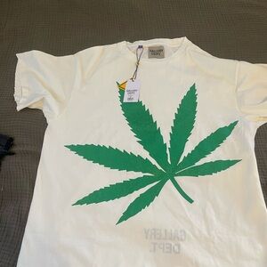 Gallery Dept weed tee